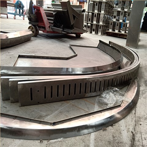 機殼設(shè)備件