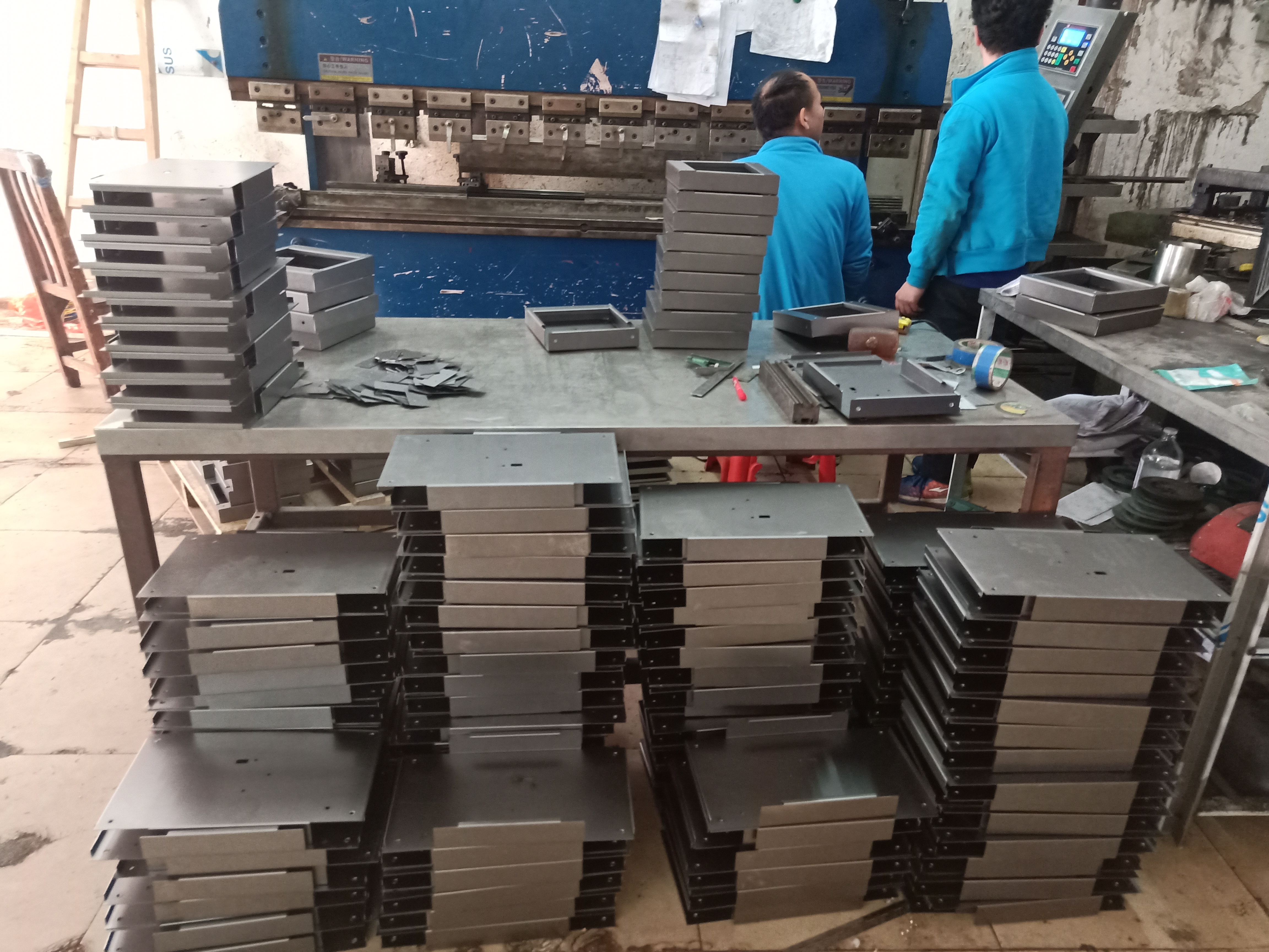 首度公司:不銹鋼消毒燈外殼加工 首度公司:不銹鋼消毒燈外殼加工